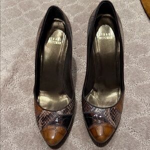 Stuart Weitzman Two-Tone Brown Snakeskin Pointed-Toe Pumps